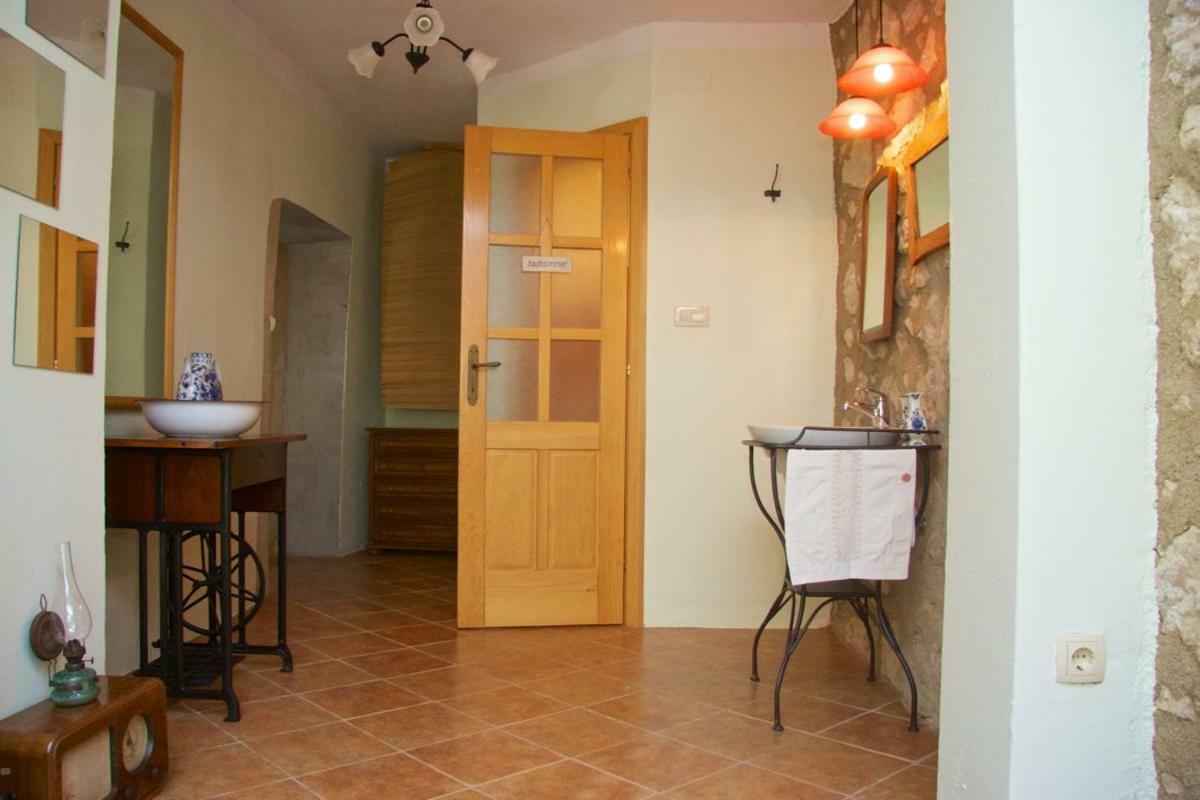 Abeona Mediterranean Villa Drivenik Exterior photo